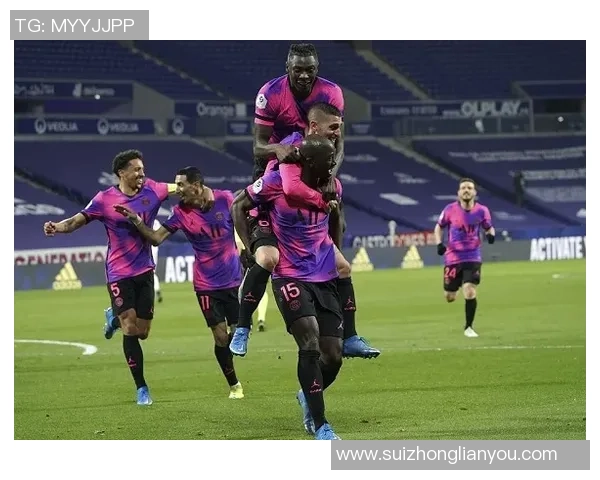 法甲精彩对决朗斯主场迎战波尔多全力争胜展现球队实力